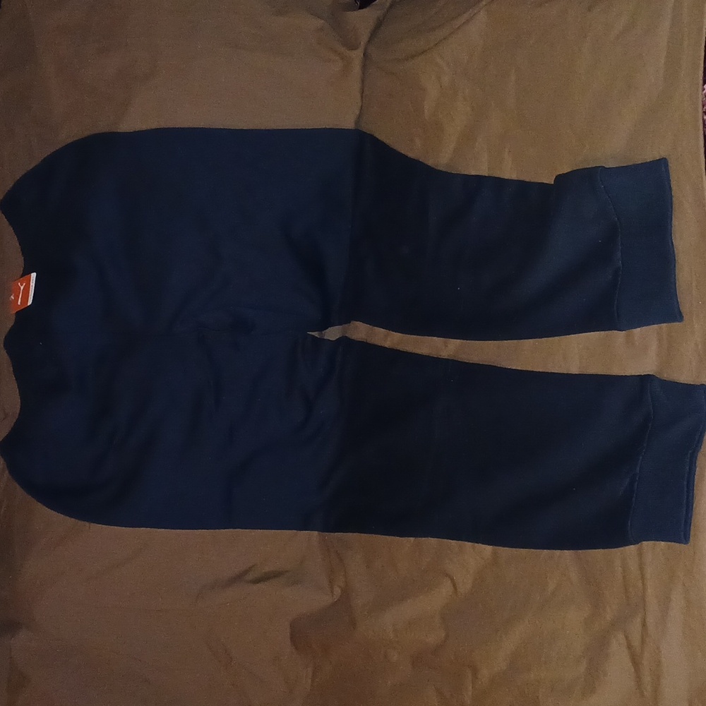 Puma Sweatsuit - Picture 8 of 9